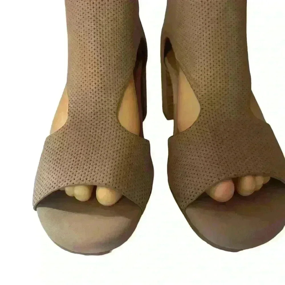 Gentle Souls by Kenneth Cole Charlene 2 Women’s Suede Mushroom Size 8M - Picture 9 of 10